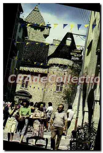 Ansichtskarte AK Capitale du Vivarais Cevenol Aubenas Ardeche le Chateau aujourd'hui Hotel de Ville les vieux qua