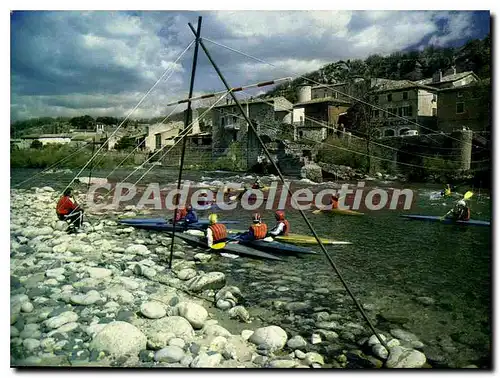 Ansichtskarte AK Image de l'Ardeche Vallee moyenne de l'Ardeche Vogue Antique cite sur les bords de l'Ardeche lec