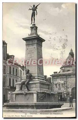 Cartes postales Troyes Monument aux Bienfaiteurs