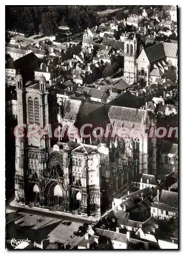 Ansichtskarte AK Troyes Aube Vue aerienne sur la Cathedrale