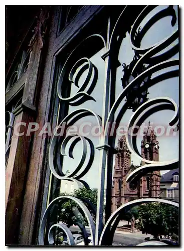 Ansichtskarte AK Espalion Aveyron Perspective sur l'Eglise Saint Jean