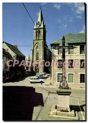 Ansichtskarte AK Sainte Genevieve sur Argence Aveyron Place de l'Eglise