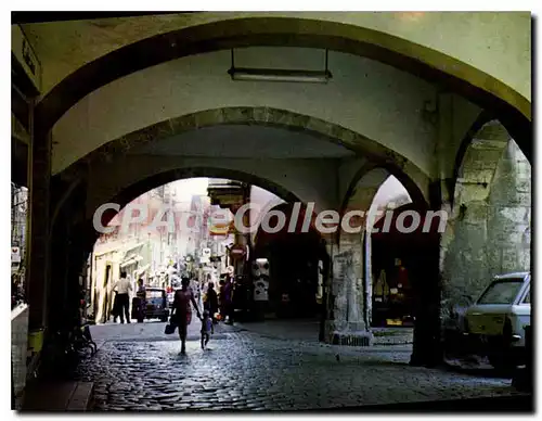 Ansichtskarte AK Villefranche de Rouergue Aveyron Les Arcades