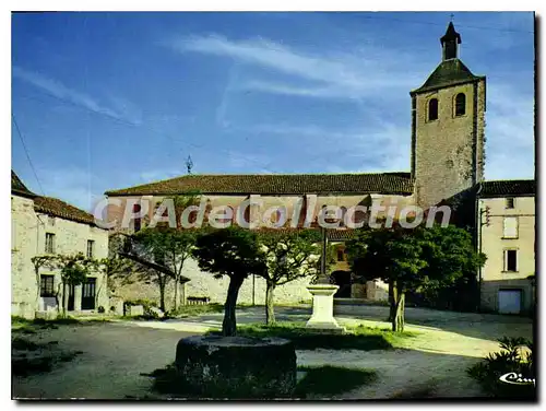 Ansichtskarte AK Peyrusse Le Roc Aveyron l'Eglise La Place des 13 Vents