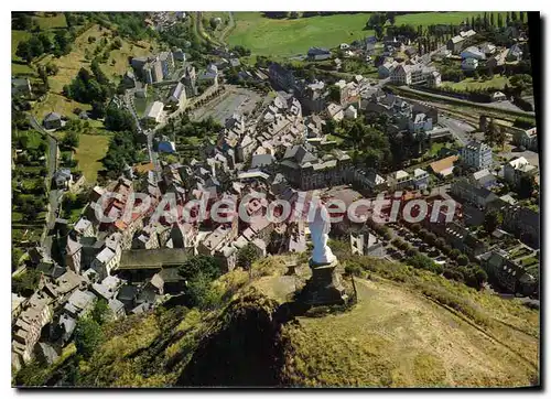 Cartes postales Image du Cantal Murat Vue Panoramique de la cite au pied du rocher de Bonnevie planted d'une sta