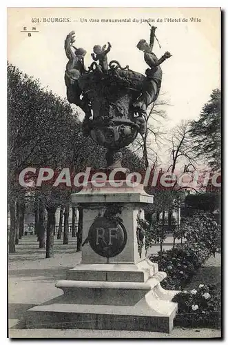 Cartes postales BOURGES vase monumental