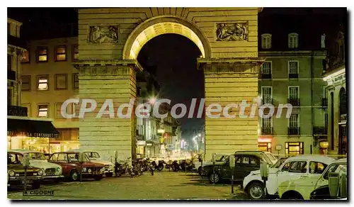 Cartes postales moderne DIJON place Darcy Porte Guillaume