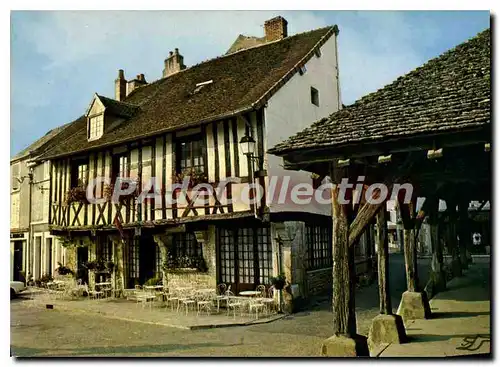 Cartes postales moderne NOLAY colombages les Halles