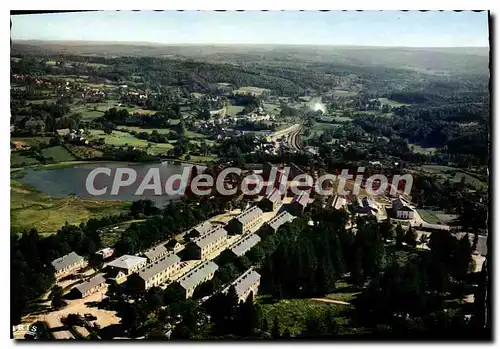 Cartes postales moderne LA COURTINE vue g�n�rale a�rienne �tang de Gratadour