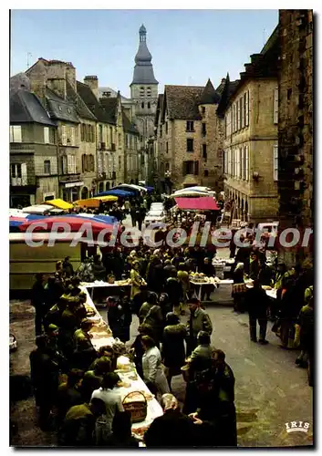 Cartes postales moderne SARLAT jour de march�