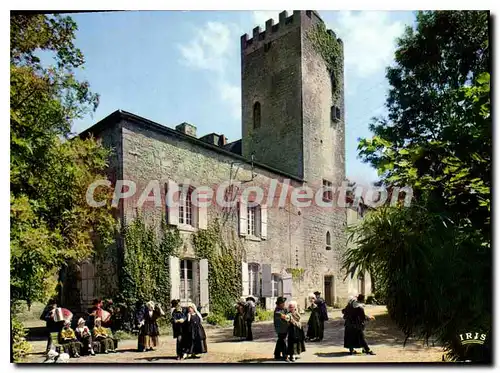 Cartes postales moderne Chateau Latour Groupe Folklorique Du Buisson la tro�ka