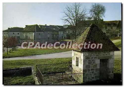 Cartes postales moderne Saint Saud La Place Du Champ De Foire