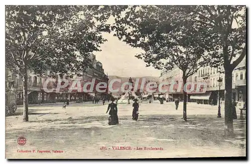 Ansichtskarte AK Valence Les Boulevards