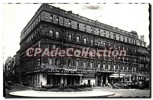 Cartes postales Valence Place De La Republique h�tel de la croix d'or