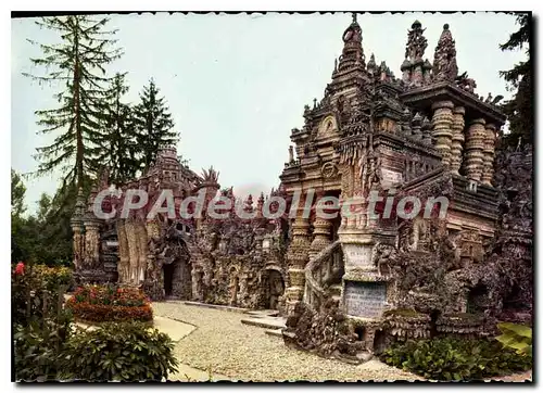 Cartes postales moderne Hauterives Le Palais Ideal