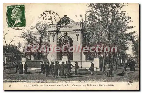 Cartes postales Chartres Monument Eleve A La Memoire