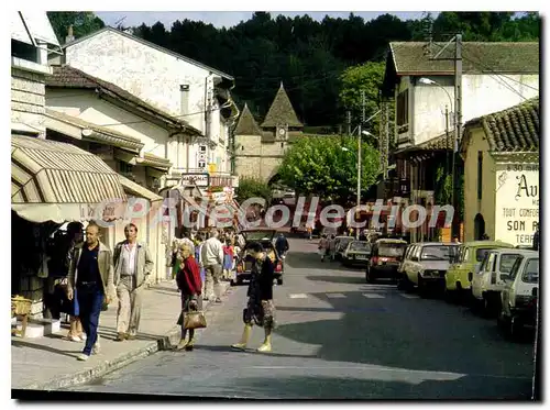 Cartes postales moderne Barbotan Les Thermes La rue Principale avec au fond le Porche de l'Eglise