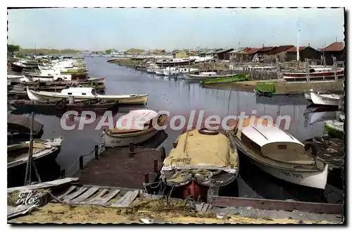 Cartes postales La Teste de Buch Le Port et la Flotille de Pinasses de Peche