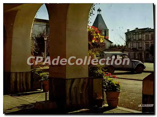 Cartes postales moderne Creon Les Arcades Place de la Prevote