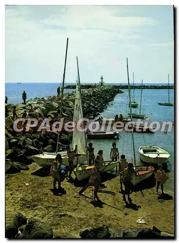 Cartes postales moderne Marseillan Plage Les Jetees Et I'Entree Du Port