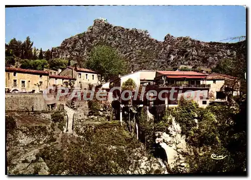 Cartes postales moderne St Guilhem Le Desert Le Bas Du Village Et Hotel Fonzes