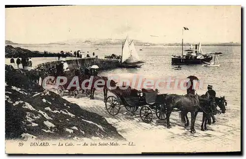 Cartes postales Dinard La Cale Au Loin Saint Malo Animation