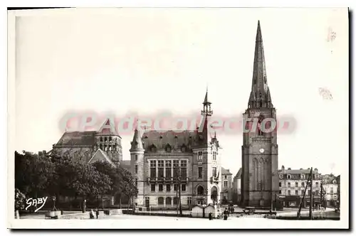 Cartes postales Redon L'Eglise I'Hotel De Ville Et La Tour Isolee