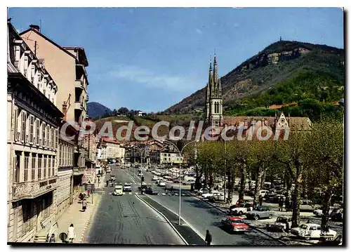 Cartes postales moderne Voiron Le Cours Senozan I'Eglise St Bruno