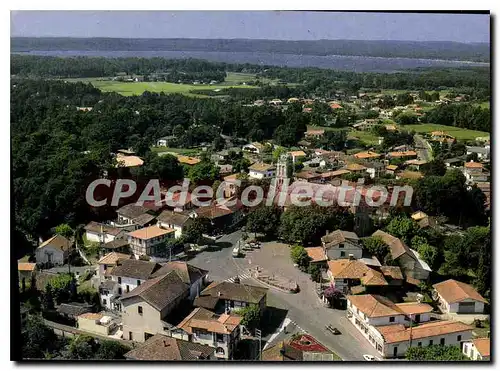 Cartes postales moderne Leon Vue Panoramique Du Village Avec Au Loin Le Lac