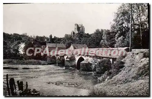 Cartes postales Lavardin Vue Generale Sur Le Pont Et Le Chateau