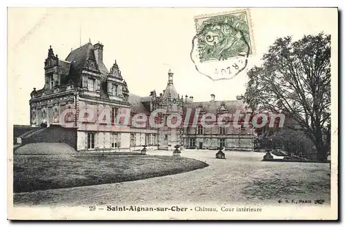 Ansichtskarte AK Saint Aignan sur Cher Chateau Cour Interieure