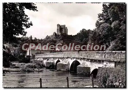 Cartes postales moderne Lavardin La Chateau Son Pont du Moyen Age sur le Loir