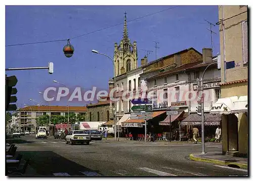 Cartes postales moderne Feurs Le Carrefour