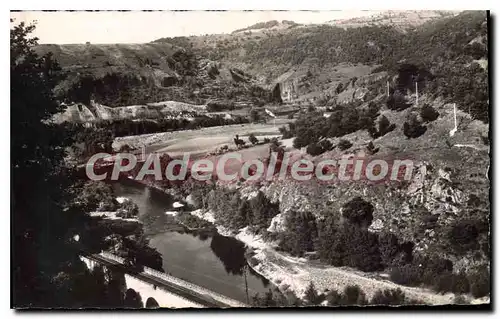 Cartes postales Prades Le Viaduc et la Vallee de l'Allier