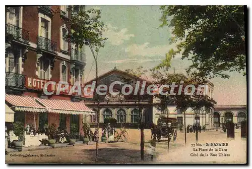 Cartes postales Saint Nazaire La Place De La Gare