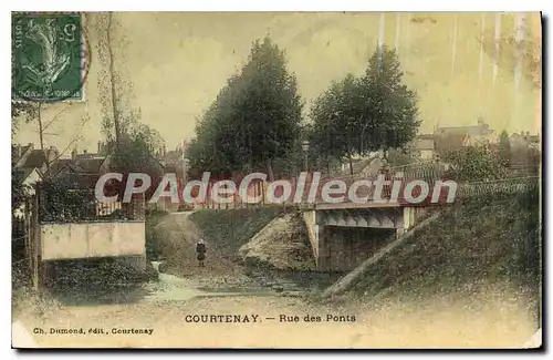 Cartes postales Courtenay Rue Des Ponts