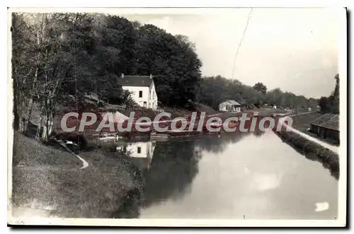 Cartes postales Beaulieu vue sur le canal