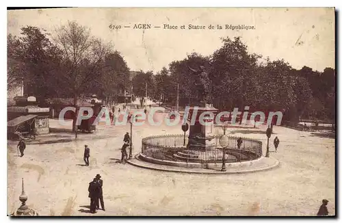 Ansichtskarte AK Agen Place Et Statue De La Republique