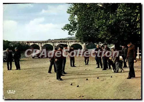 Cartes postales moderne Agen Sur Les Bords De La Garonne La Partie de p�tanque