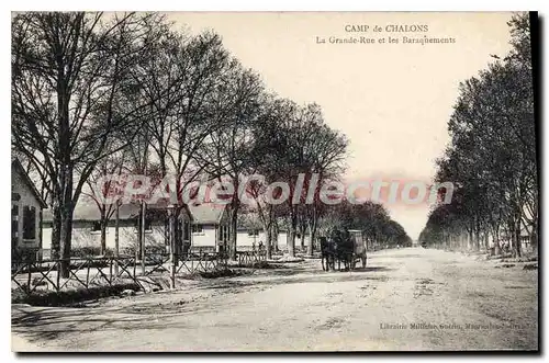 Ansichtskarte AK Camp De Chalons La Grande Rue Et Le Baraquements