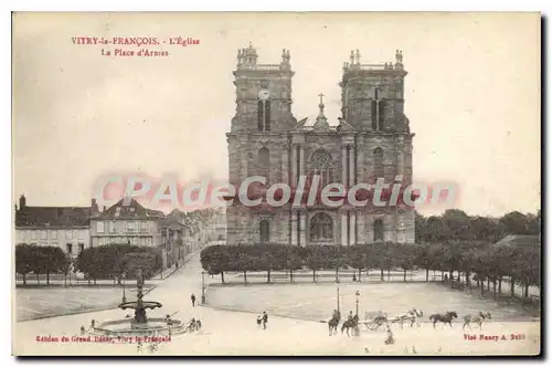 Cartes postales Vitry Le Francois L'Eglise La Place D'Armes