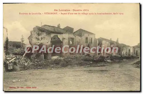 Cartes postales Vitrimont Aspect D'Une Rue Du Village Apres Le Bombardement