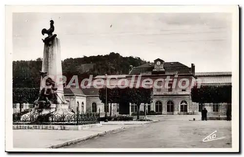 Cartes postales Bar Le Duc La Gare Et Le Monument De 1870