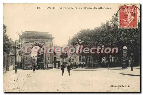 Cartes postales Nevers La Porte De Paris Et Square Jean Desveaux
