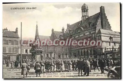 Cartes postales Noyon grand-Place Apres le d�part des boches mars 1917