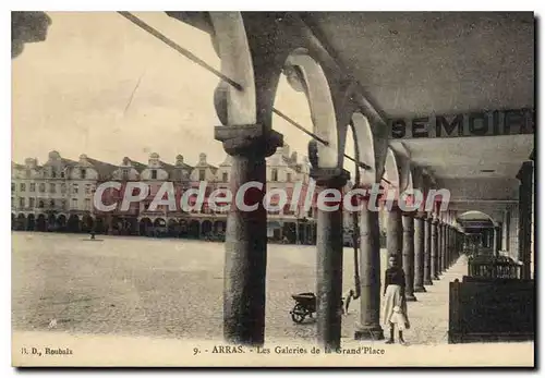 Cartes postales Arras Les Galeries De La Grand Place