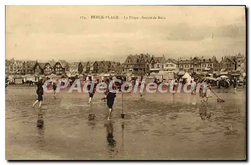 Ansichtskarte AK Berck Plage Sortie De Bain