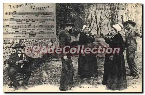 Cartes postales La Bour�e D'Aubergne vis-�-vis Folklore