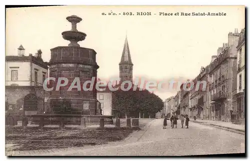 Ansichtskarte AK Riom Place Et Rue Saint Amable