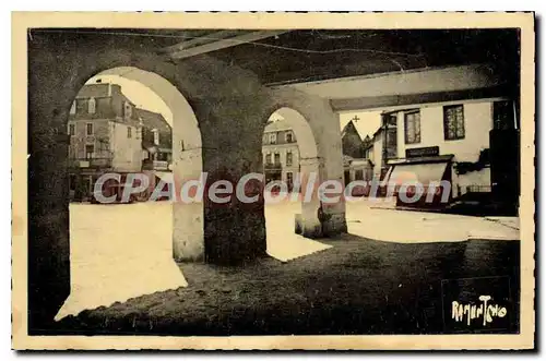 Cartes postales SALIES-de-BEARN Place Et Maison De Jeanne D'Albret